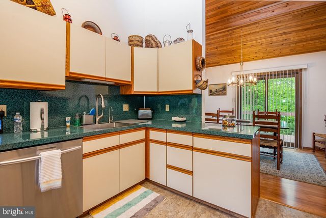 40 GOLFVIEW LN, Reading, PA 19606