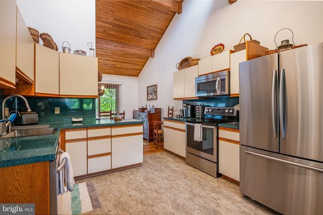 40 GOLFVIEW LN, Reading, PA 19606