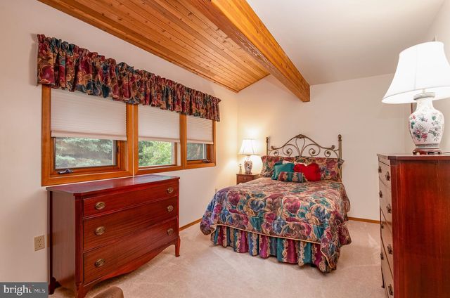 40 GOLFVIEW LN, Reading, PA 19606