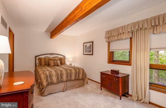 40 GOLFVIEW LN, Reading, PA 19606