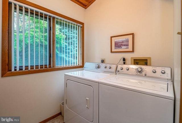 40 GOLFVIEW LN, Reading, PA 19606