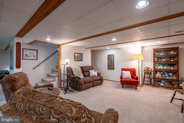 40 GOLFVIEW LN, Reading, PA 19606