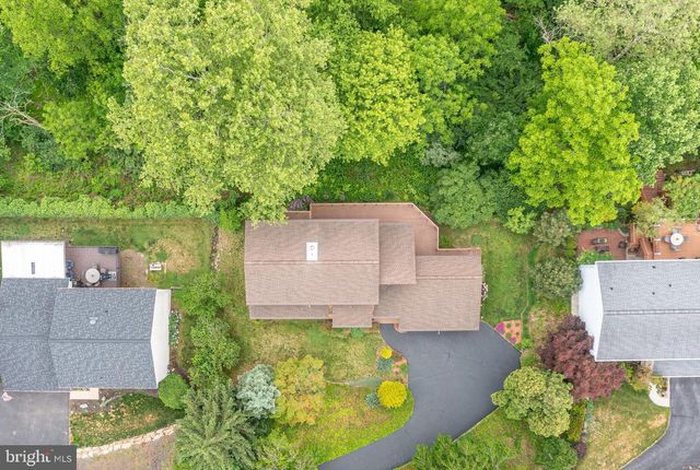 40 GOLFVIEW LN, Reading, PA 19606