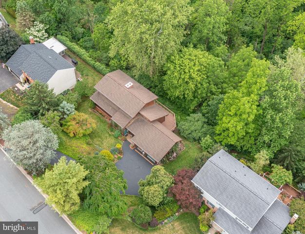 40 GOLFVIEW LN, Reading, PA 19606