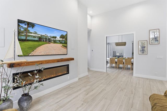 14737 Morgan Close, Wellington, FL 33414