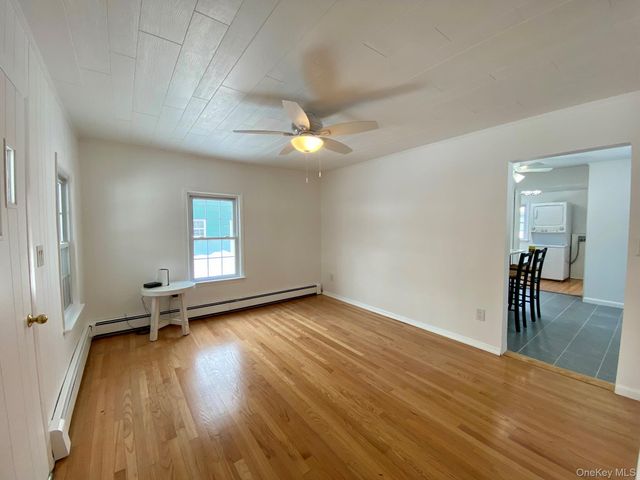 42 Amity Road, Warwick, NY 10990