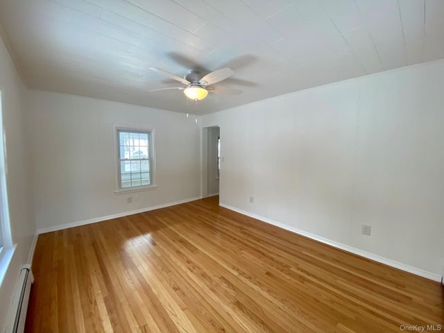 42 Amity Road, Warwick, NY 10990