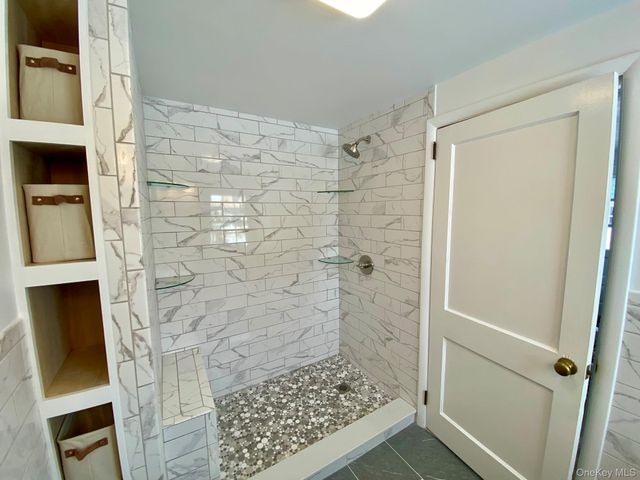 42 Amity Road, Warwick, NY 10990