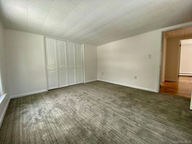 42 Amity Road, Warwick, NY 10990