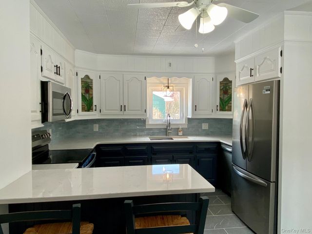 42 Amity Road, Warwick, NY 10990