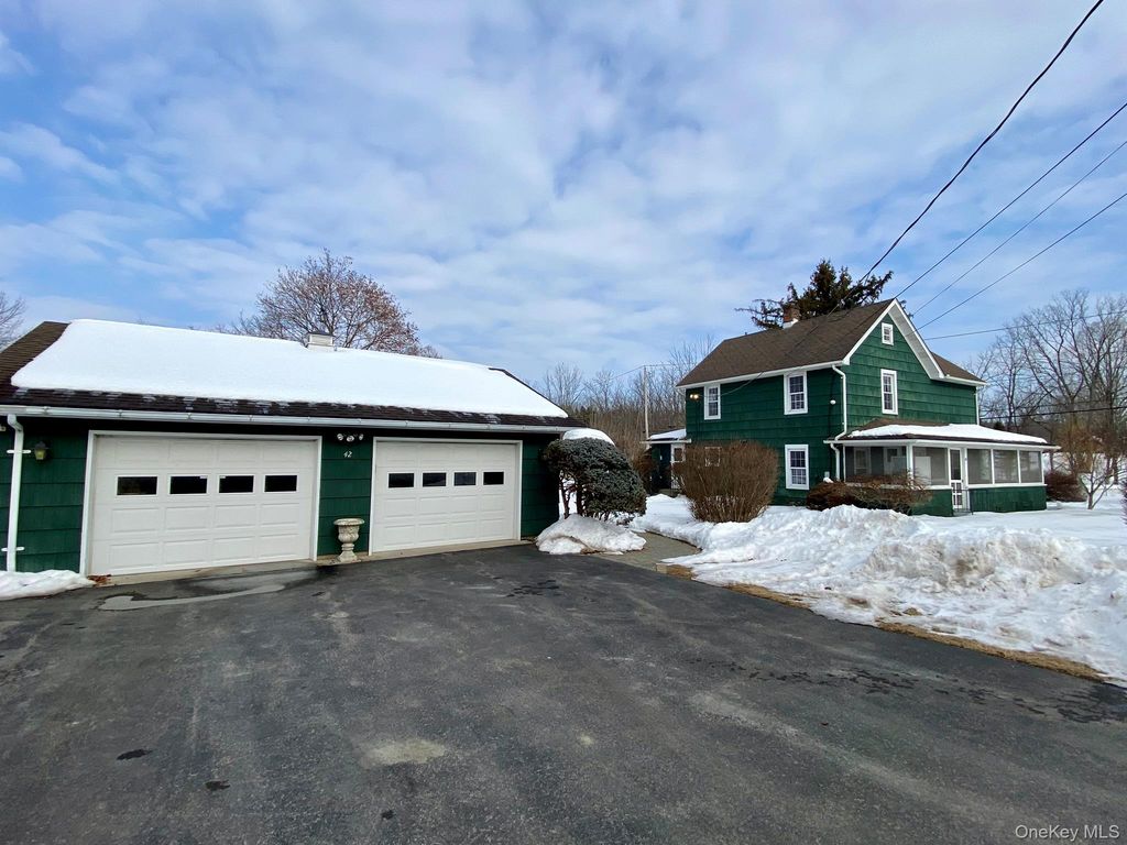 42 Amity Road, Warwick, NY 10990