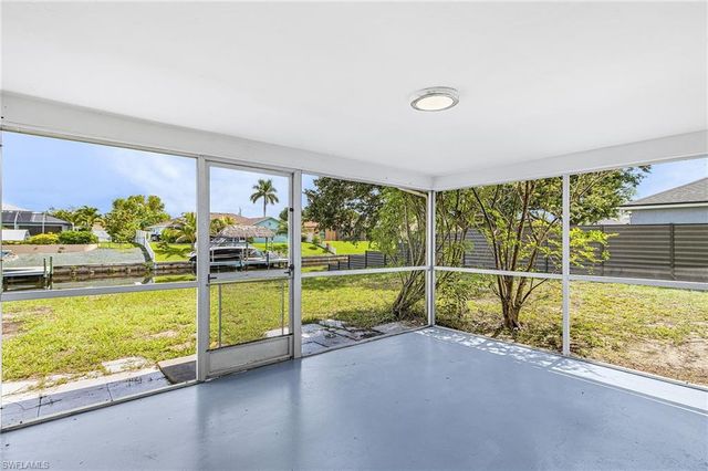 1435 SE 14th ST, Cape Coral, FL 33990