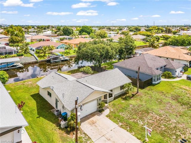 1435 SE 14th ST, Cape Coral, FL 33990