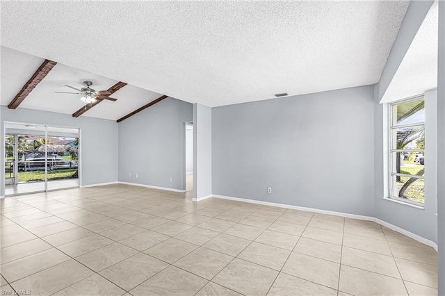 1435 SE 14th ST, Cape Coral, FL 33990