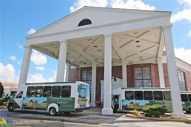 18 Oakridge B 18, Deerfield Beach, FL 33442