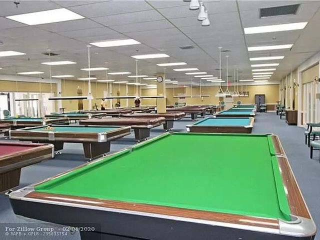 18 Oakridge B 18, Deerfield Beach, FL 33442