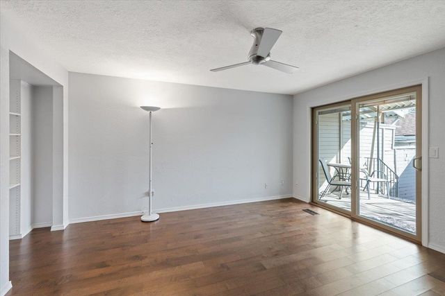 1316 E 56th Ave, Spokane, WA 99223