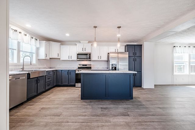 71 Diamondback Drive, Rochester, NH 03868
