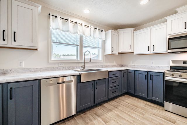71 Diamondback Drive, Rochester, NH 03868