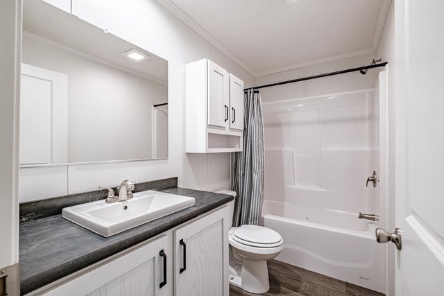 71 Diamondback Drive, Rochester, NH 03868