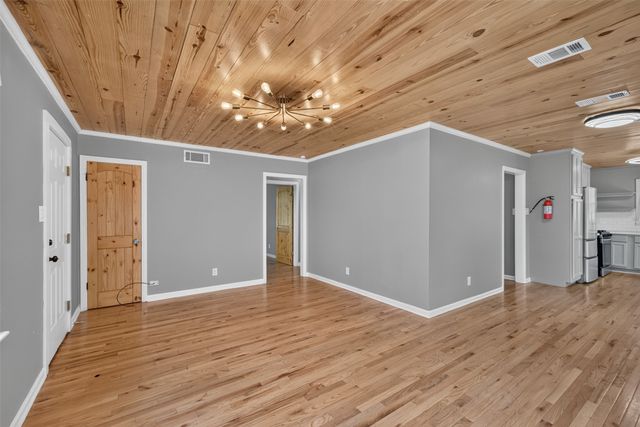 1401 Glen Oak Place, Shreveport, LA 71103