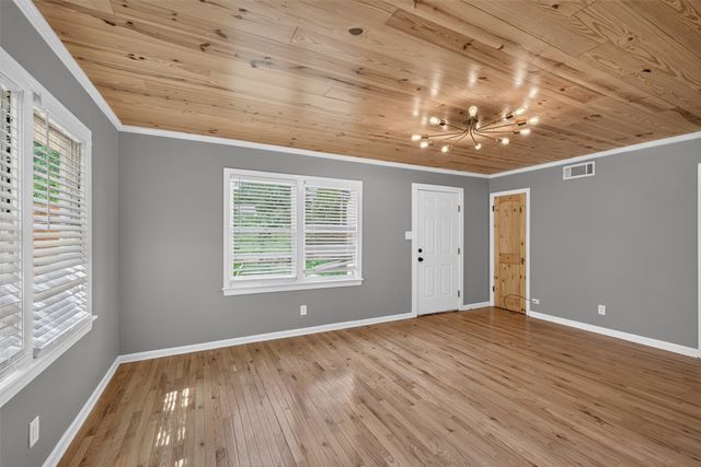 1401 Glen Oak Place, Shreveport, LA 71103