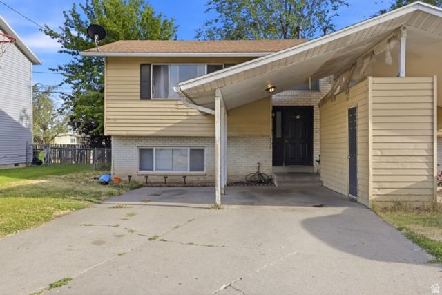 1903 W HYANNIS AVE, West Valley City, UT 84119