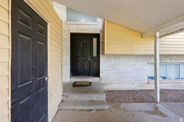 1903 W HYANNIS AVE, West Valley City, UT 84119