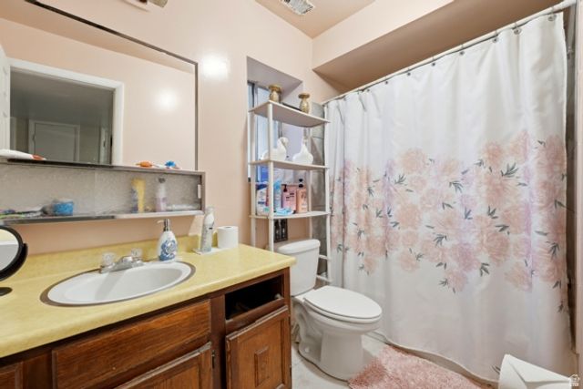 1903 W HYANNIS AVE, West Valley City, UT 84119