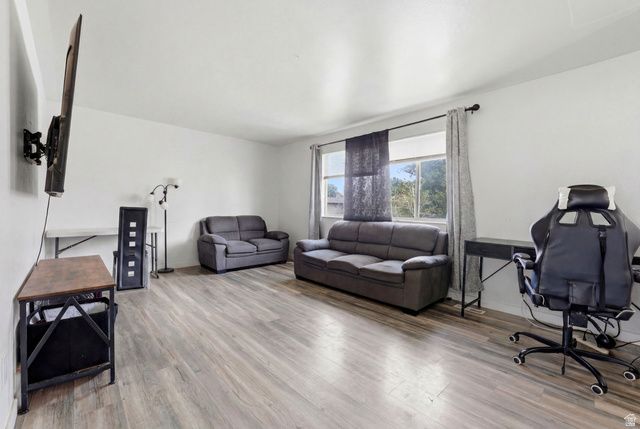 1903 W HYANNIS AVE, West Valley City, UT 84119