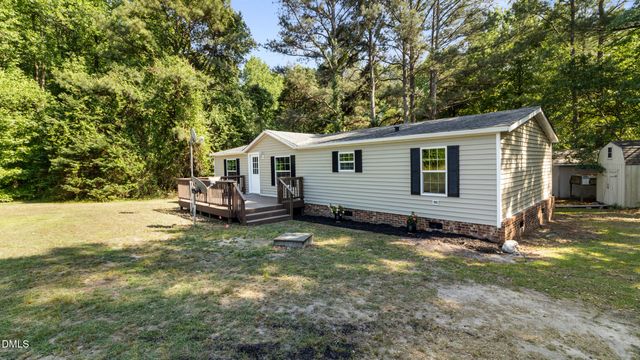1429 Country Pond Lane, Willow Springs, NC 27592