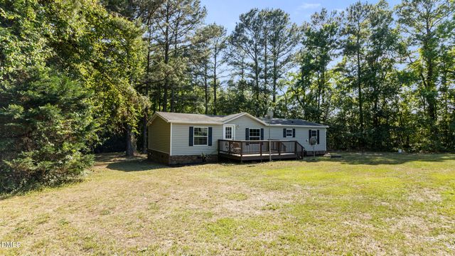 1429 Country Pond Lane, Willow Springs, NC 27592