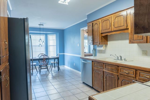 101 Cedarwood Drive, Sherwood, AR 72120