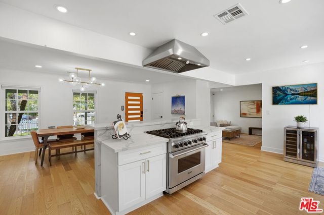 4744 Camellia Avenue, Valley Village, CA 91602