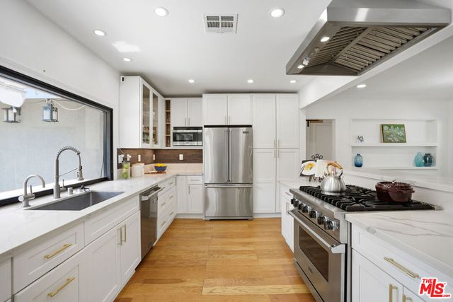 4744 Camellia Avenue, Valley Village, CA 91602