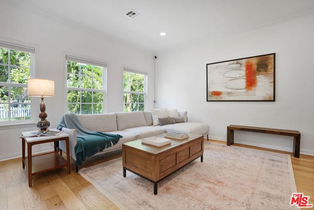 4744 Camellia Avenue, Valley Village, CA 91602