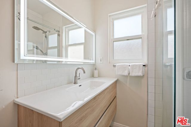 4744 Camellia Avenue, Valley Village, CA 91602
