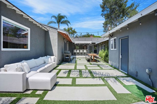 4744 Camellia Avenue, Valley Village, CA 91602