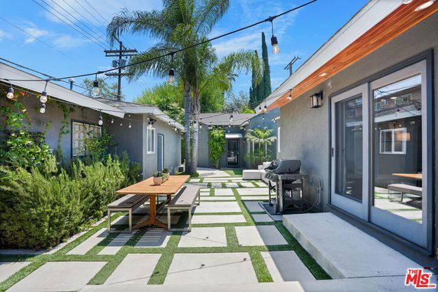 4744 Camellia Avenue, Valley Village, CA 91602