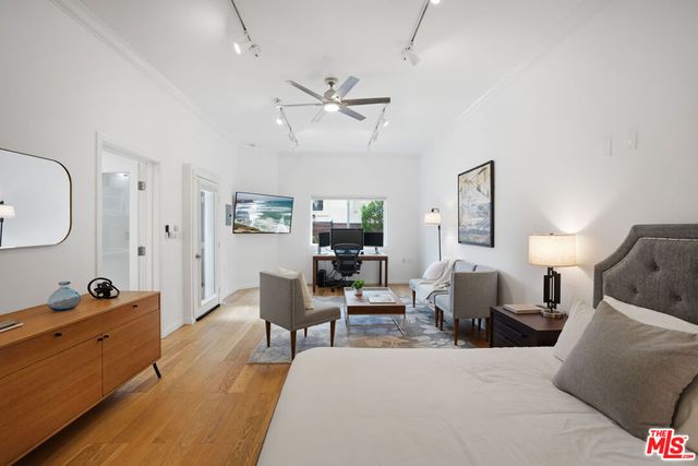 4744 Camellia Avenue, Valley Village, CA 91602