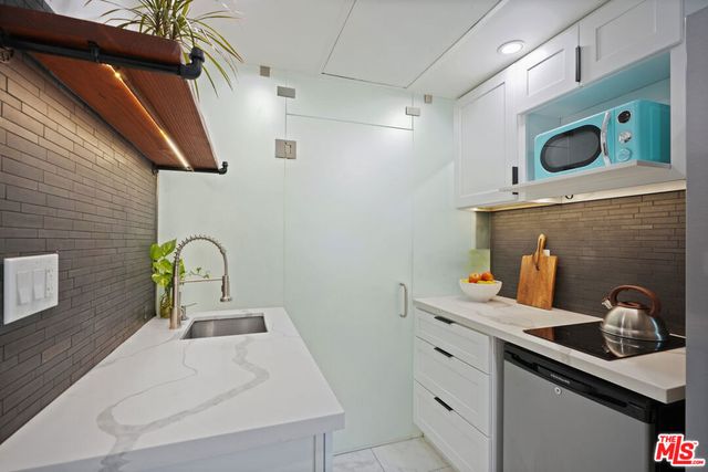 4744 Camellia Avenue, Valley Village, CA 91602