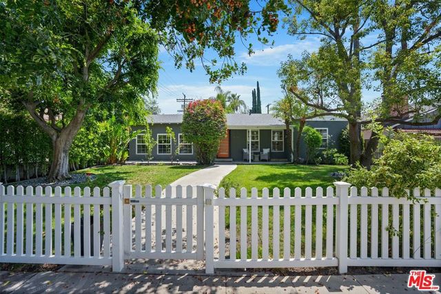 4744 Camellia Avenue, Valley Village, CA 91602
