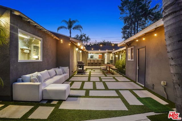 4744 Camellia Avenue, Valley Village, CA 91602