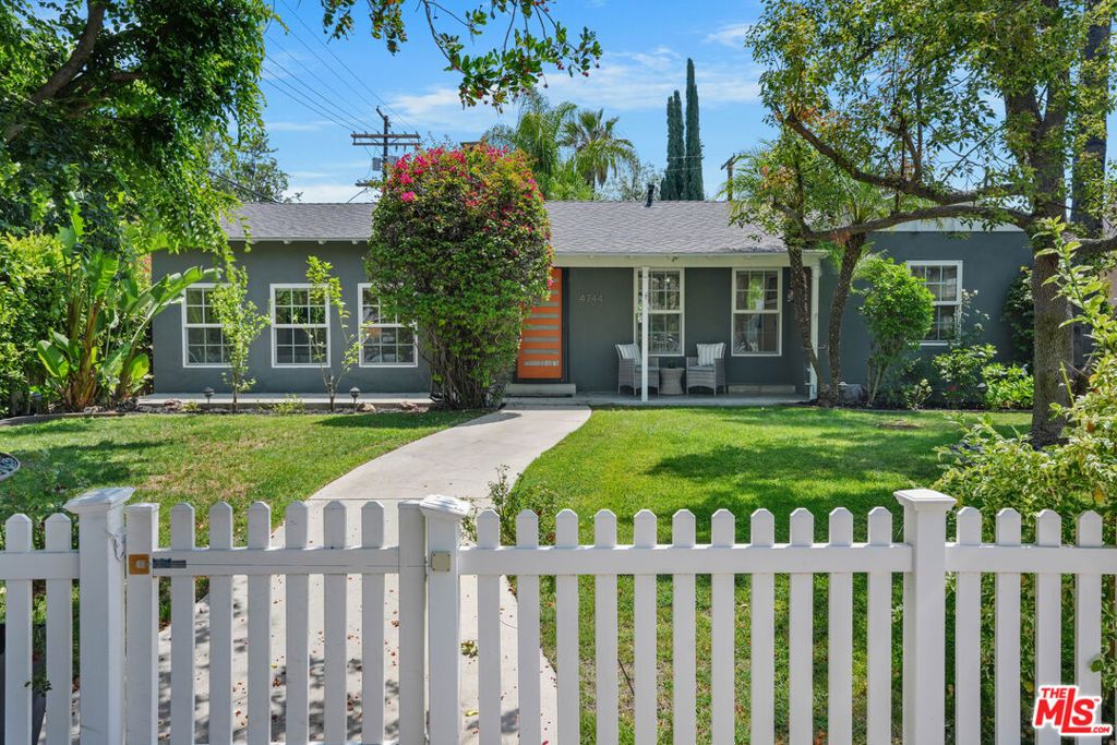 4744 Camellia Avenue, Valley Village, CA 91602