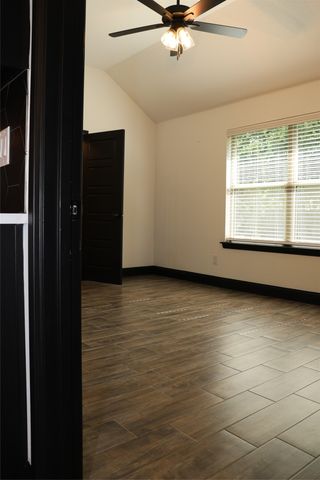 213 Clover Circle, Weatherford, TX 76086
