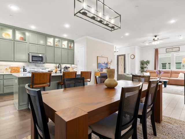 1888 Melinda Lane, Farmers Branch, TX 75234