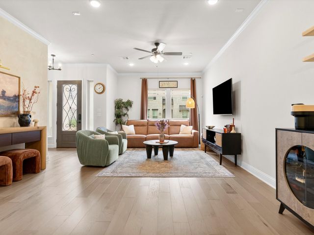 1888 Melinda Lane, Farmers Branch, TX 75234