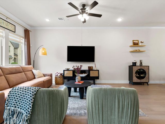 1888 Melinda Lane, Farmers Branch, TX 75234