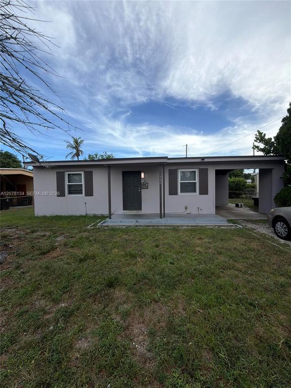 942 NW 11th Court, Fort Lauderdale, FL 33311