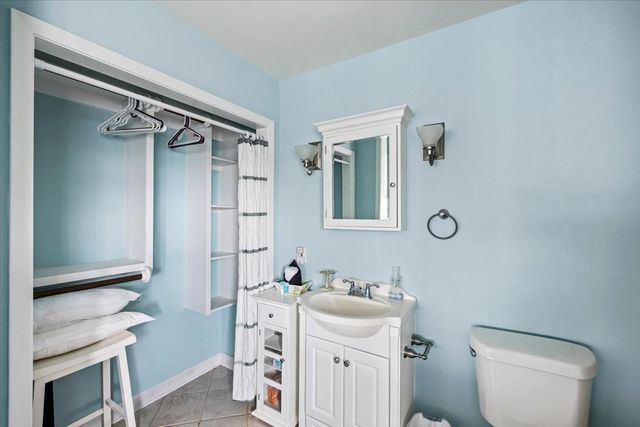 3718 Brewster Key Drive, Galveston, TX 77554